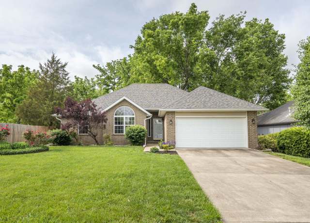 Property at 3442 W Countryside Dr, Springfield, MO 65807, 3 beds, 2 baths