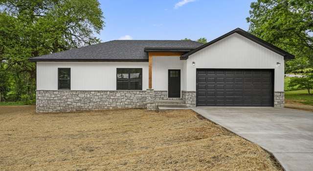 Photo of 806 Iris Ave, Crane, MO 65633