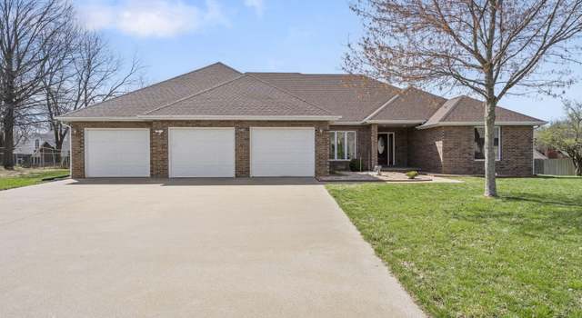 Photo of 3261 S Ridgewood Ct, Springfield, MO 65804
