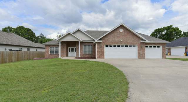 Photo of 256 Summerbrooke Ln, Branson, MO 65616