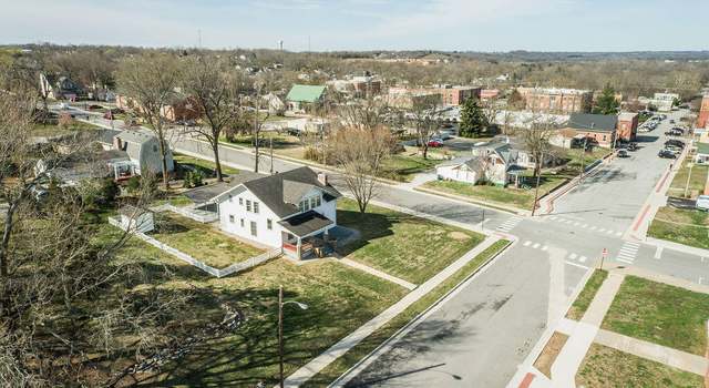 Photo of 402 E Church St, Ozark, MO 65721