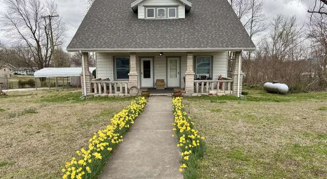 Photo of 140 E Monroe St, Walnut Grove, MO 65770