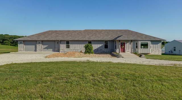 Photo of 354 Ranch Estates Dr, Highlandville, MO 65669