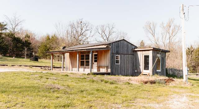 Photo of 2280 E 360th Rd, Louisburg, MO 65685