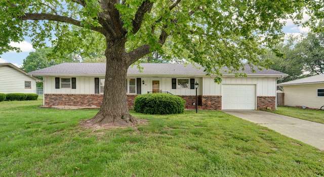 Photo of 922 Wood St, Mt Vernon, MO 65712