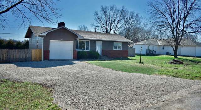 Photo of 526 N Russell Ave, Bolivar, MO 65613