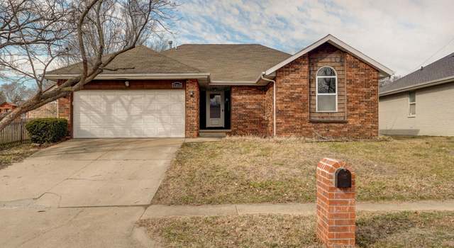 Photo of 2355 E Harrison St, Springfield, MO 65802