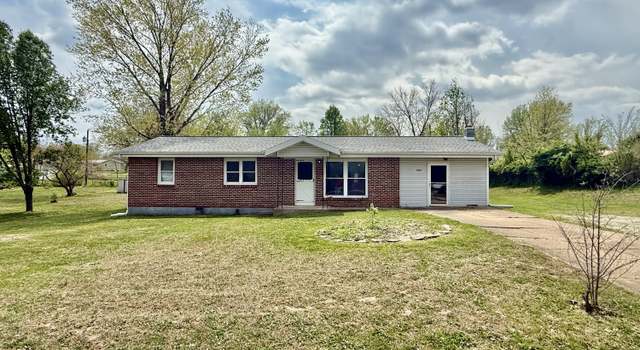 Photo of 1224 Dewey St, Houston, MO 65483
