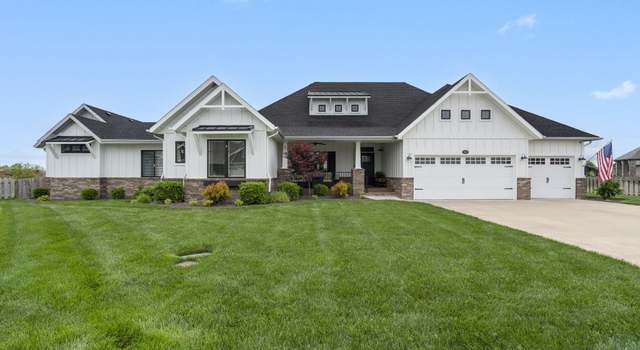 Photo of 902 E Clare Ct, Nixa, MO 65714