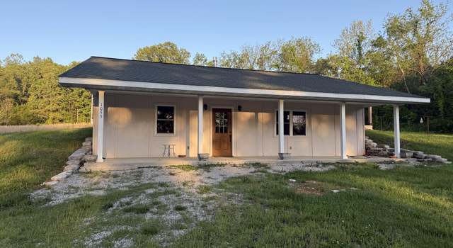 Photo of 1055 County Road 203, Alton, MO 65606