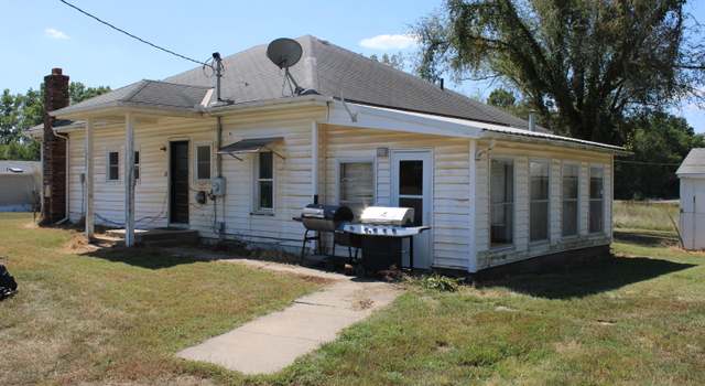Photo of 111 H St, Creighton, MO 64739