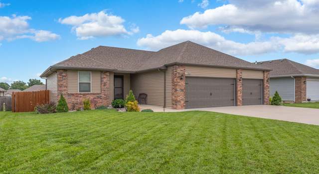 Photo of 1366 S Marseilles Ave, Republic, MO 65738