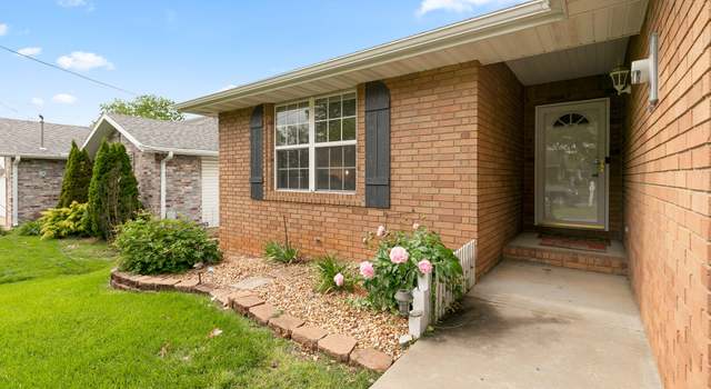 Photo of 1587 E Redrex St, Springfield, MO 65804