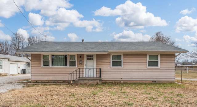 Photo of 1542 E Blaine St, Springfield, MO 65803