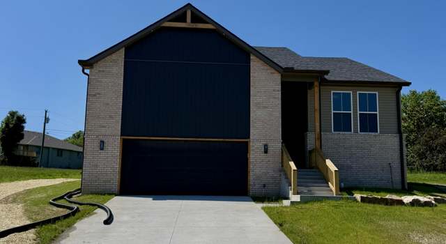 Photo of 851 Tomahawk Ct, Marshfield, MO 65706