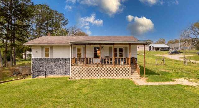 Photo of 513 Holmes St, Alton, MO 65606