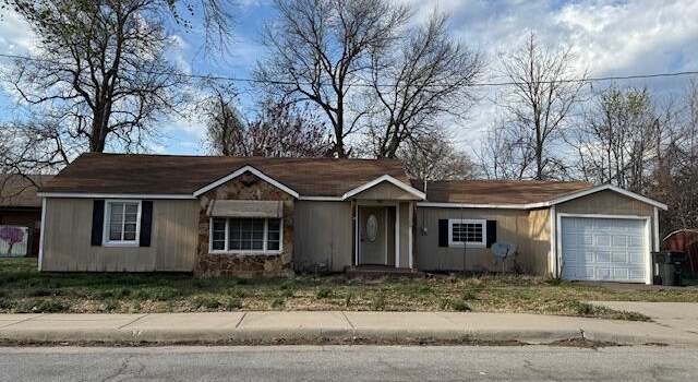 Photo of 108 W 12th St, Lockwood, MO 65682
