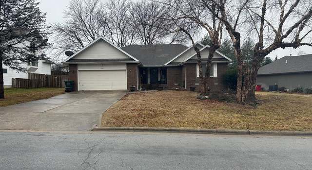 Photo of 1376 E Burntwood St, Springfield, MO 65803