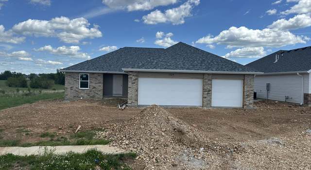 Photo of 1324 N Maxine Ave, Nixa, MO 65714