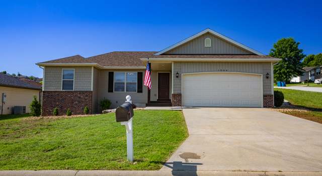 Photo of 1304 Nettle Ct, Ozark, MO 65721