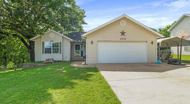 Photo of 2005 Debra Dr, West Plains, MO 65775