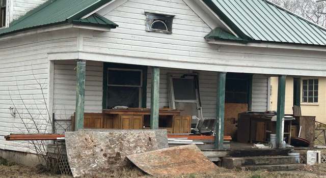 Photo of 208 N Hemphill Ave, Crane, MO 65633