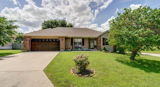 Photo of 311 N Lexington Cir, Clever, MO 65631