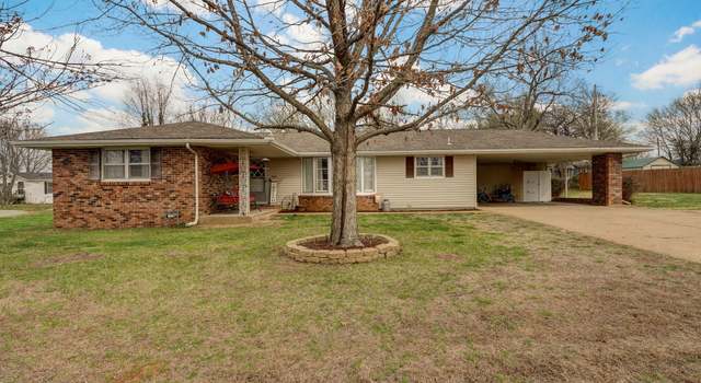 Photo of 502 S Cherry St, Stockton, MO 65785