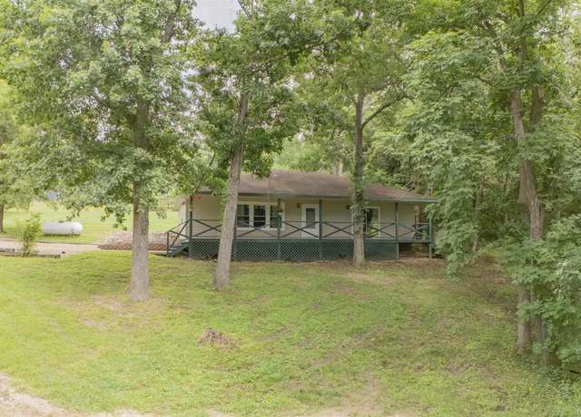 Property at 22620 Peppermint Dr, Warsaw, MO 65355, 3 beds, 2 baths