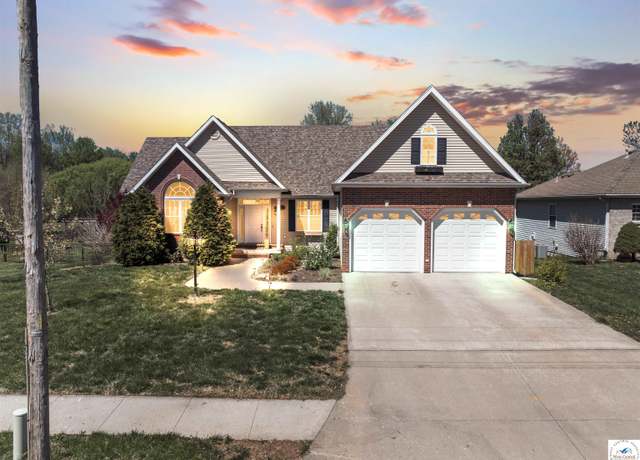Property at 3414 W 32nd St, Sedalia, MO 65301, 4 beds, 3.5 baths