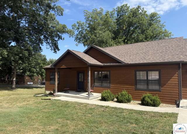 Property at 26708 Sweetberry Dr, Warsaw, MO 65355, 3 beds, 2 baths