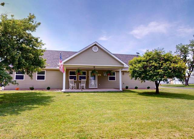 Property at 105 Mockbee St, Hughesville, MO 65334, 4 beds, 2 baths