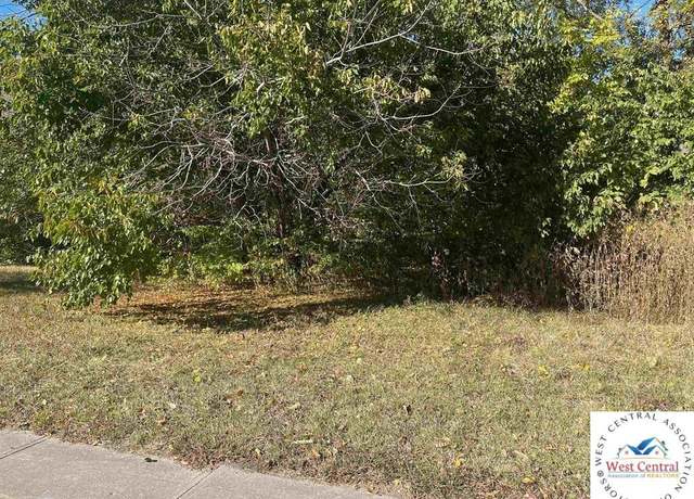 Property at 413 E Pettis St, Sedalia, MO 65301