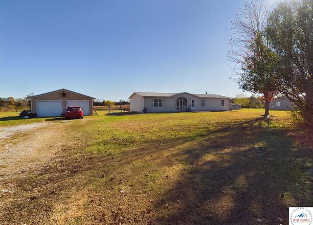 Property at 1298 S.e.hwy PP County Road, Clinton, MO 64735, 3 beds, 2 baths
