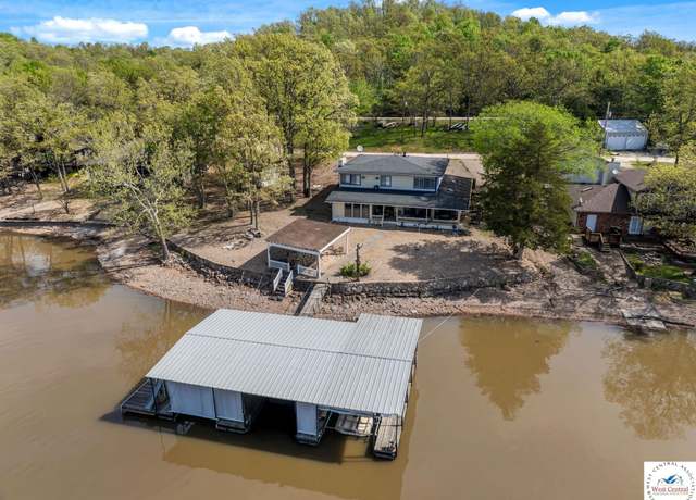 Property at 744 Windwood Dr, Edwards, MO 65326, 7 beds, 3 baths