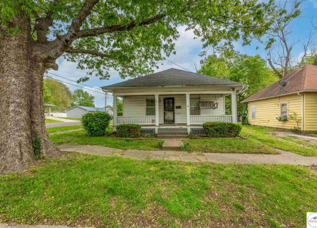 Property at 1701 S Marvin Ave, Sedalia, MO 65301, 2 beds, 1 bath