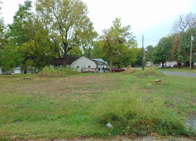 Property at 404 N 3rd St, Clinton, MO 64735