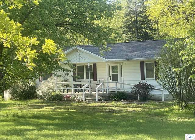 Property at 18258 C Hwy, Lincoln, MO 65338, 5 beds, 3 baths