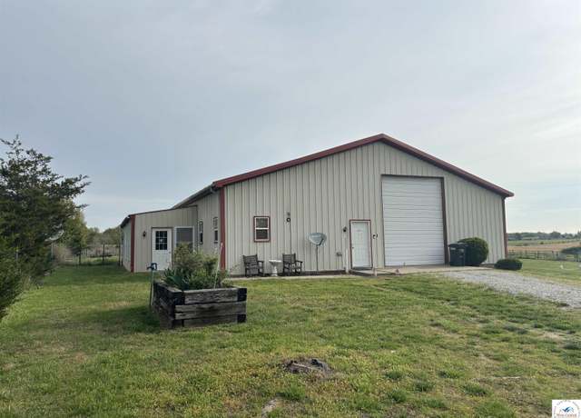 Property at 8823 NE Oo Hwy, Calhoun, MO 65323, 3 beds, 2 baths
