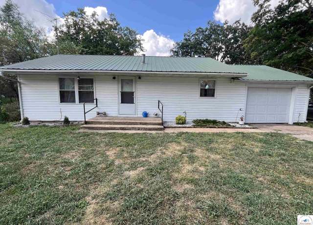 Property at 501 Missouri Ave, Stover, MO 65078, 1 bed, 1.5 baths