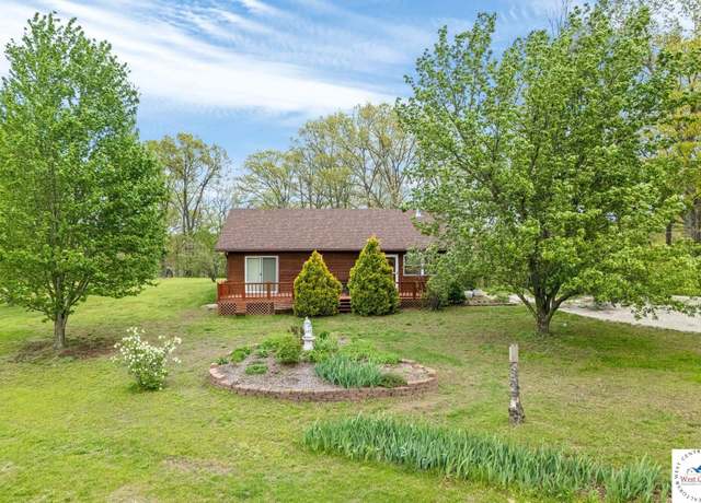 Property at 108 Frazier Oaks Rd, Eldon, MO 65026, 2 beds, 2 baths
