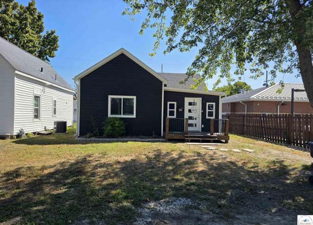 Property at 608 E 12 St, Sedalia, MO 65301, 2 beds, 2 baths