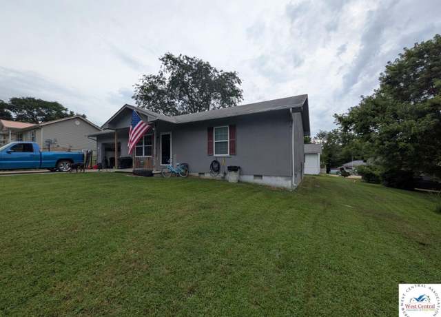 Property at 752 Fox Dr, Warsaw, MO 65355, 2 beds, 1 bath