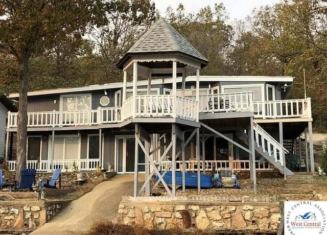 Property at 592 Woodland Dr, Climax Springs, MO 65324, 3 beds, 2.5 baths
