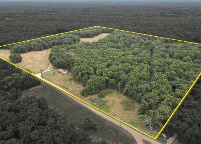 Property at 20225 Luetjen Ave, Cole Camp, MO 65325, 3 beds, 2 baths