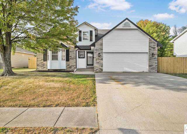 Property at 1805 E Deer Ave, Clinton, MO 64735, 3 beds, 3.5 baths