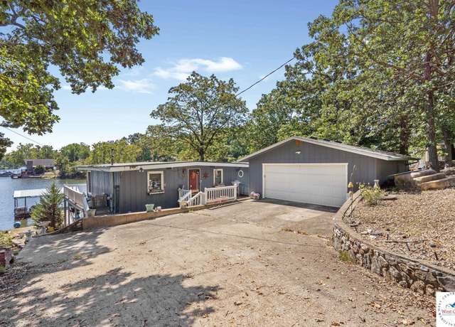 Property at 592 Wood Dr, Climax Springs, MO 65324, 3 beds, 2.5 baths