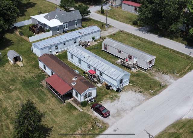 Property at 605 N 5th St, Clinton, MO 64735