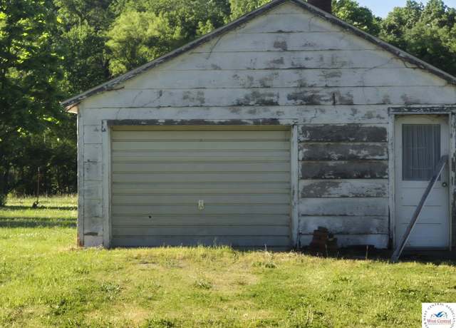 Property at 407 N Main Hwy, Windsor, MO 65360