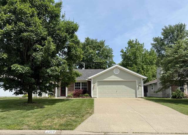 Property at 2214 W 2nd Ter, Sedalia, MO 65301, 3 beds, 2 baths